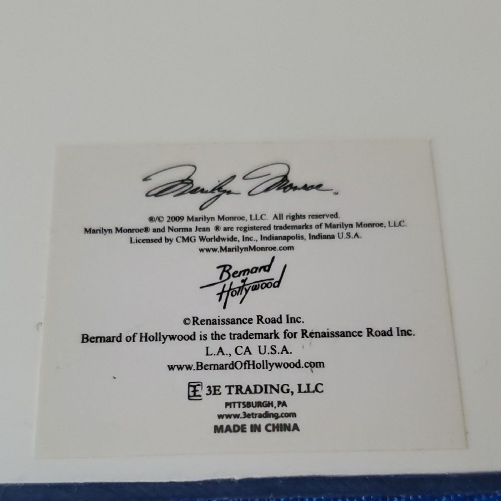 VTG Marilyn Monroe Glass Coaster Set of 4 with Holder Quote Signature Hollywood - Picture 3 of 7